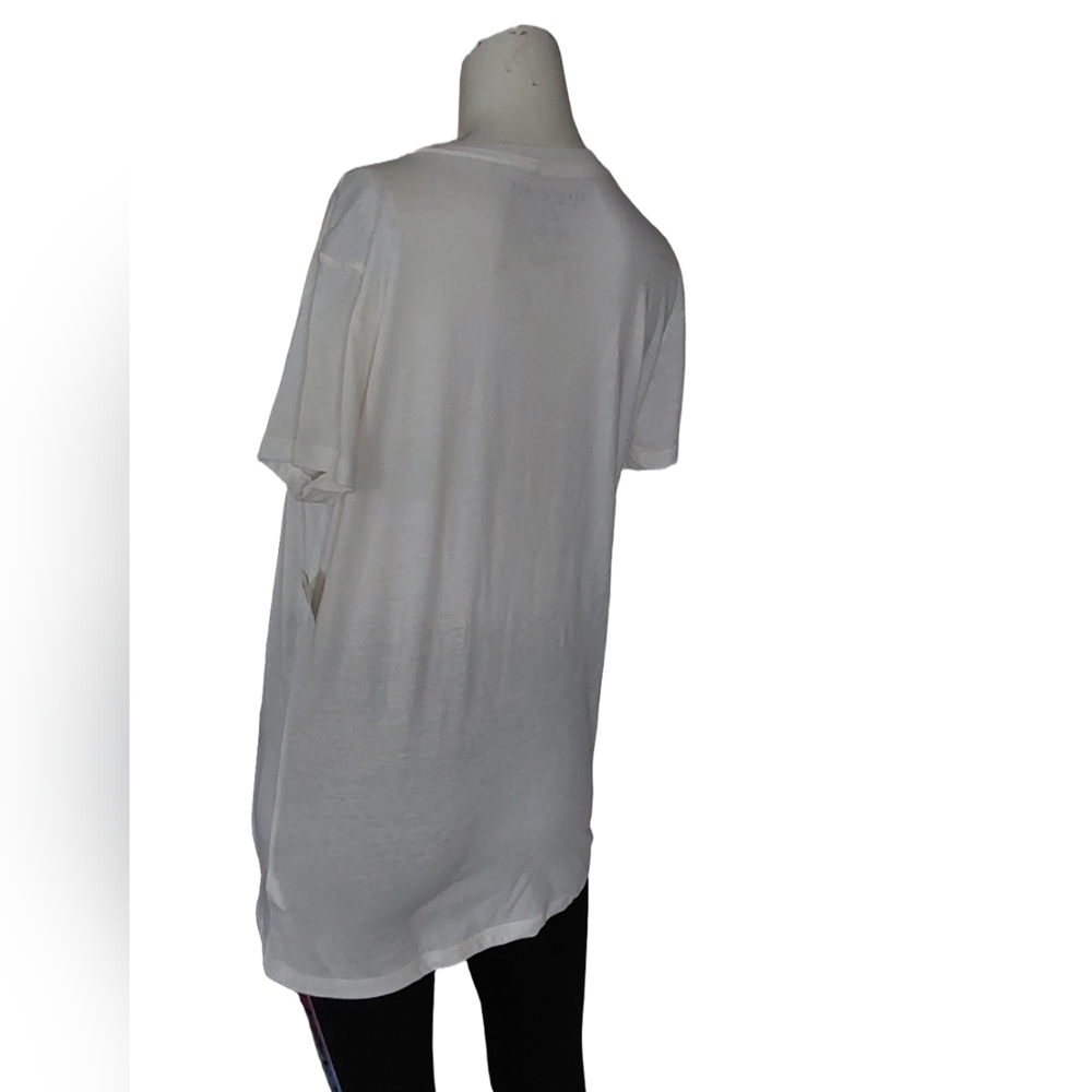 Aeropostal White Graphic Women's Top - Picture 2 of 3